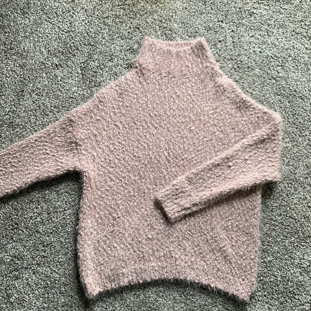 Oversized Mauve dusty pink sweater, like new, size small